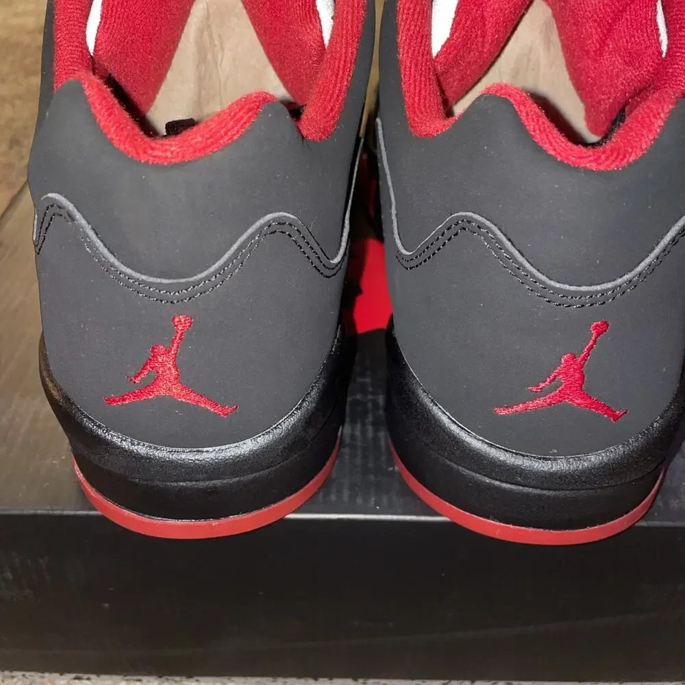 Size 10- Jordan 5 Retro Low Alternate 90 2016 NIB